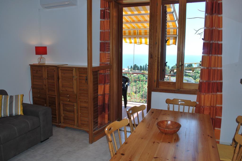 Profumo Di Lavanda Taormina Apartment Екстериор снимка